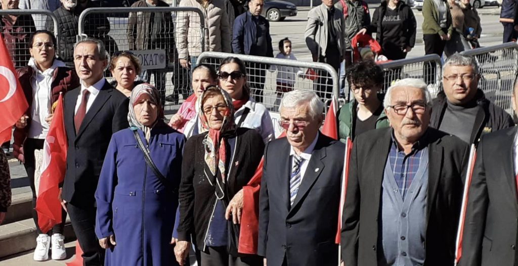 Ey Büyük Atatürk!