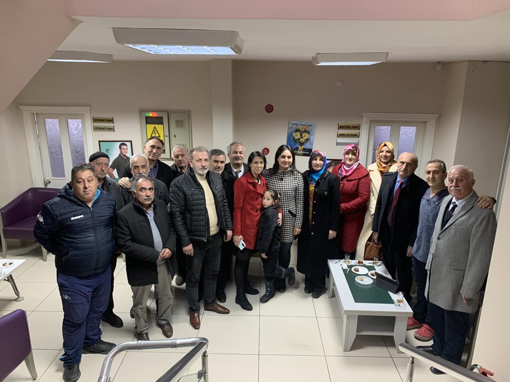 DİŞ HEKİMİ VE İYİ PARTİ TOKAT MİLLETVEKİLİ ADAY ADAYI HÜSEYİN YARICI’YA TURHAL İLÇE YÖNETİMİNDEN HAYIRLI OLSUN ZİYARETİ